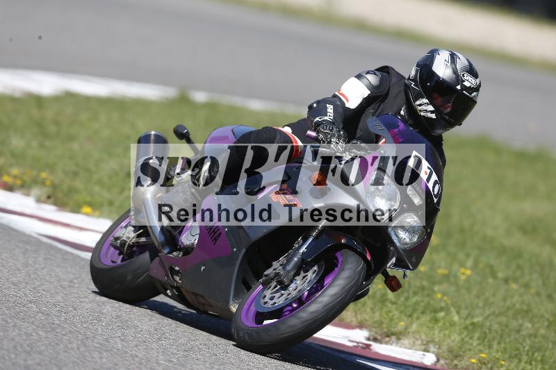 Archiv-2025/48 25.08.2025 Cornu Master School ADR/rot-rouge/110